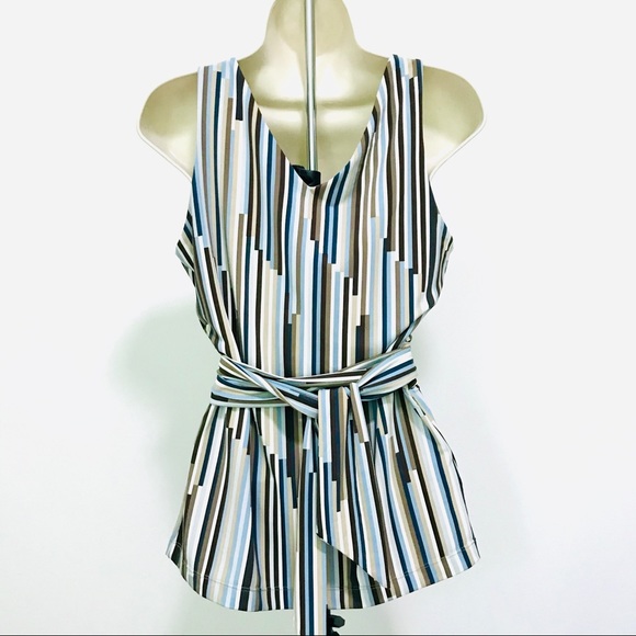 BCBGMaxazria Deep V Sleeveless Top Size Small - Picture 4 of 9